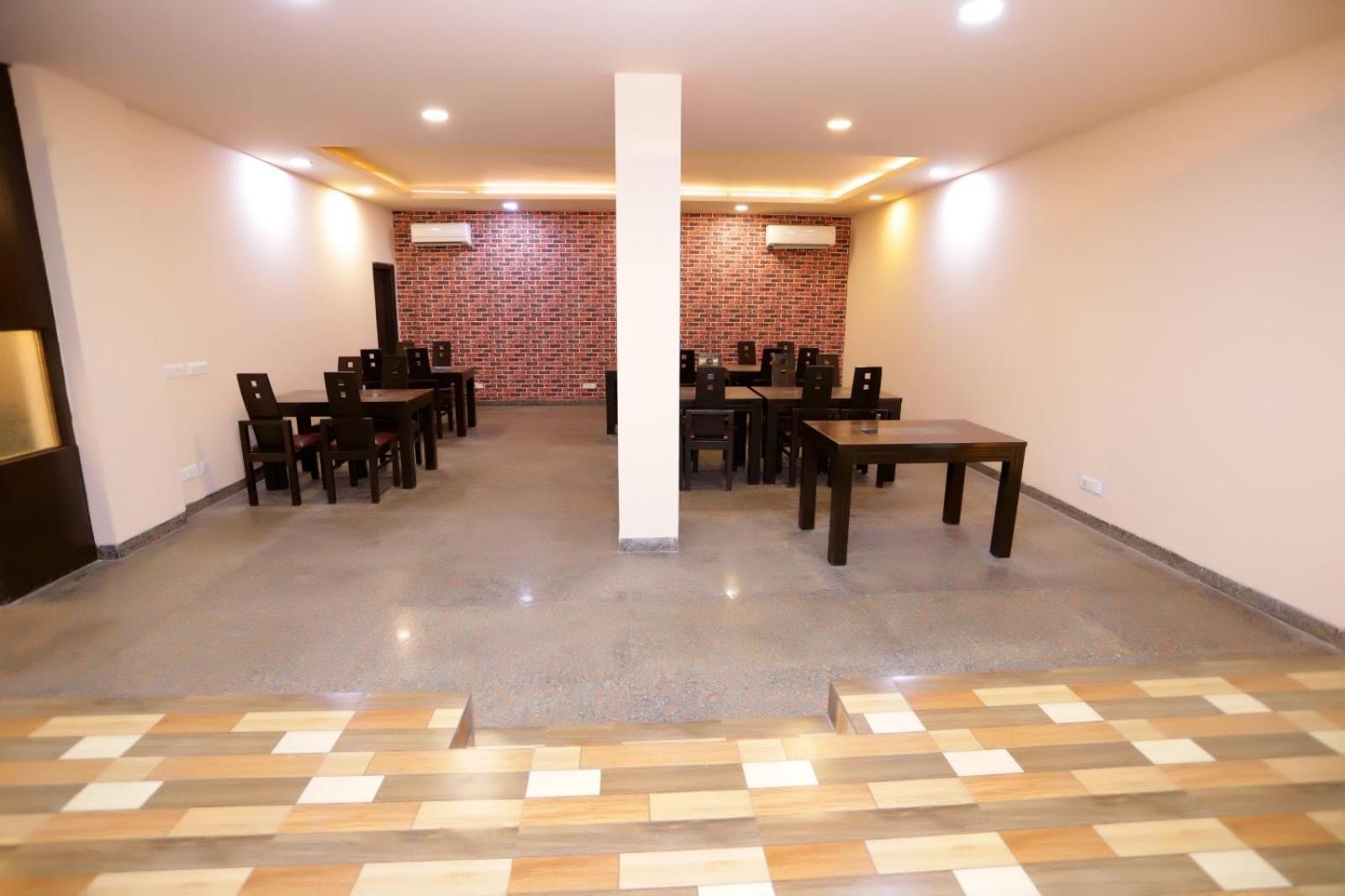 Hotel Mvr Stay By Admire Inn Noida Exterior photo
