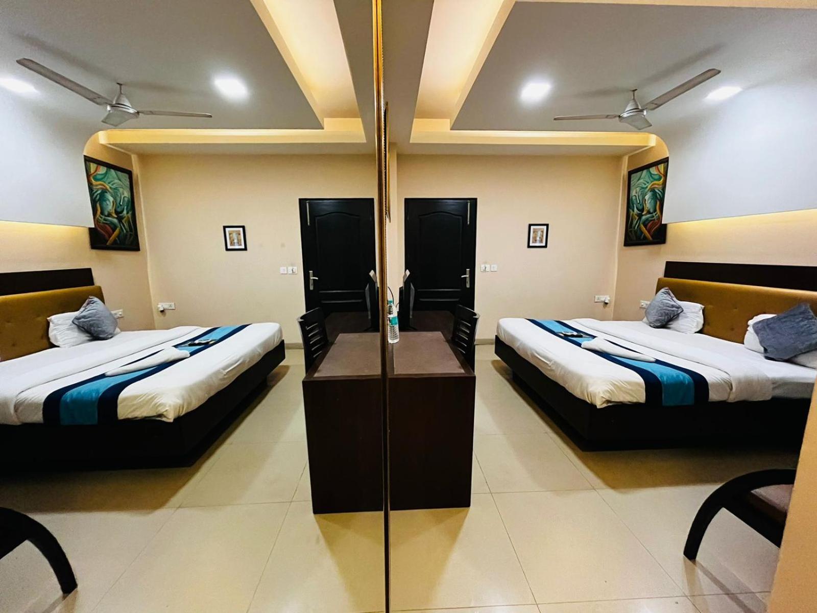 Hotel Mvr Stay By Admire Inn Noida Exterior photo