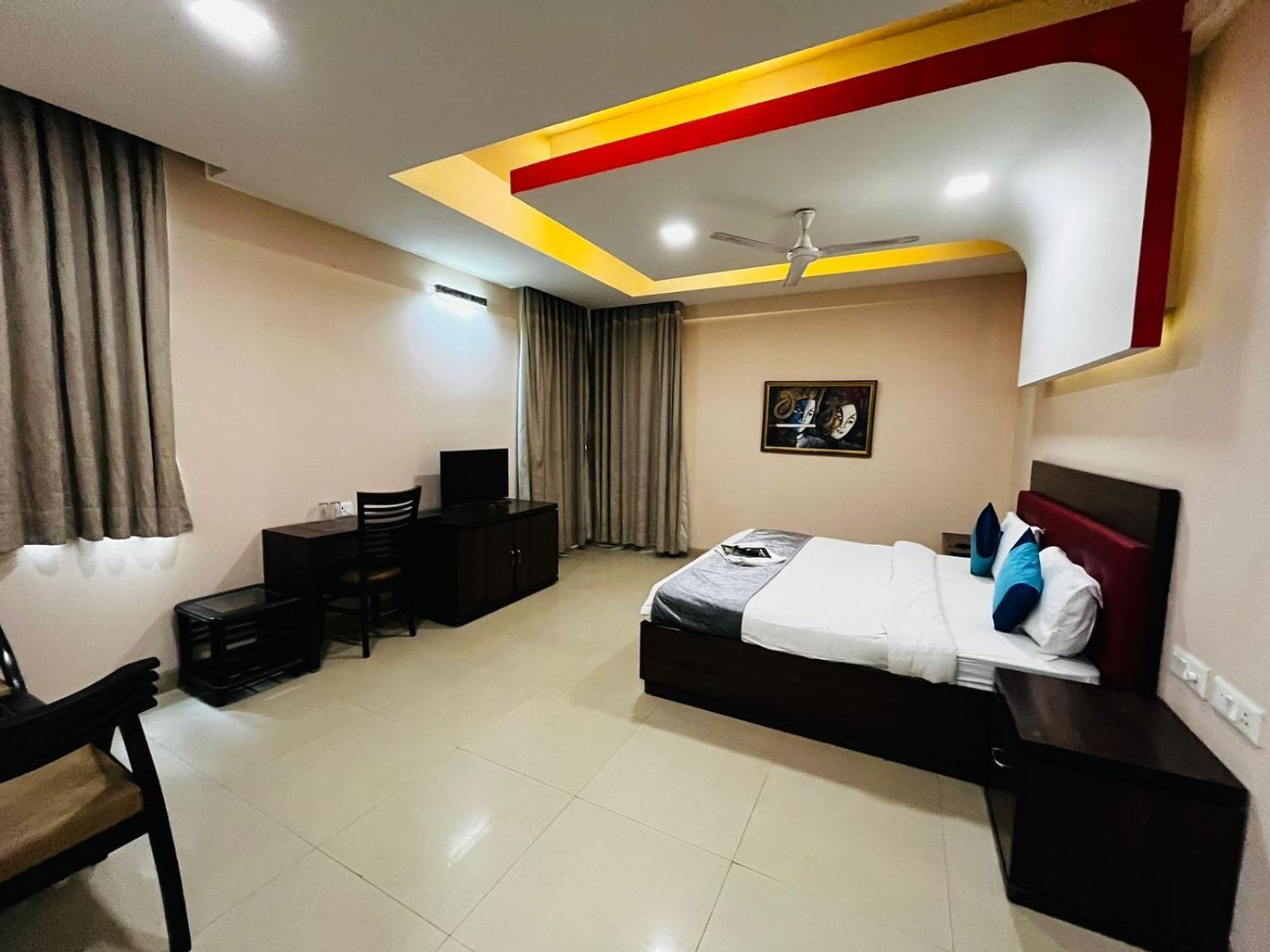 Hotel Mvr Stay By Admire Inn Noida Exterior photo